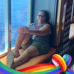 Meet your Posher, Debra